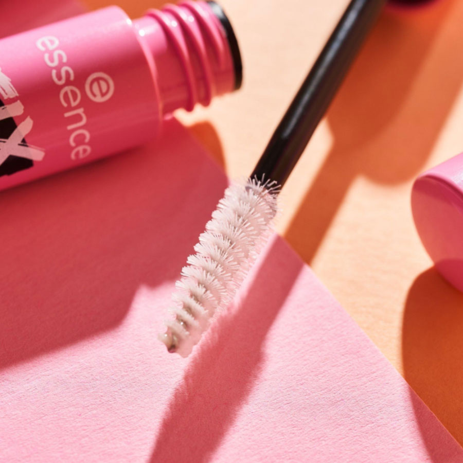 ESSENCE Fix It Like A Boss - Gel fixateur transparent sourcils